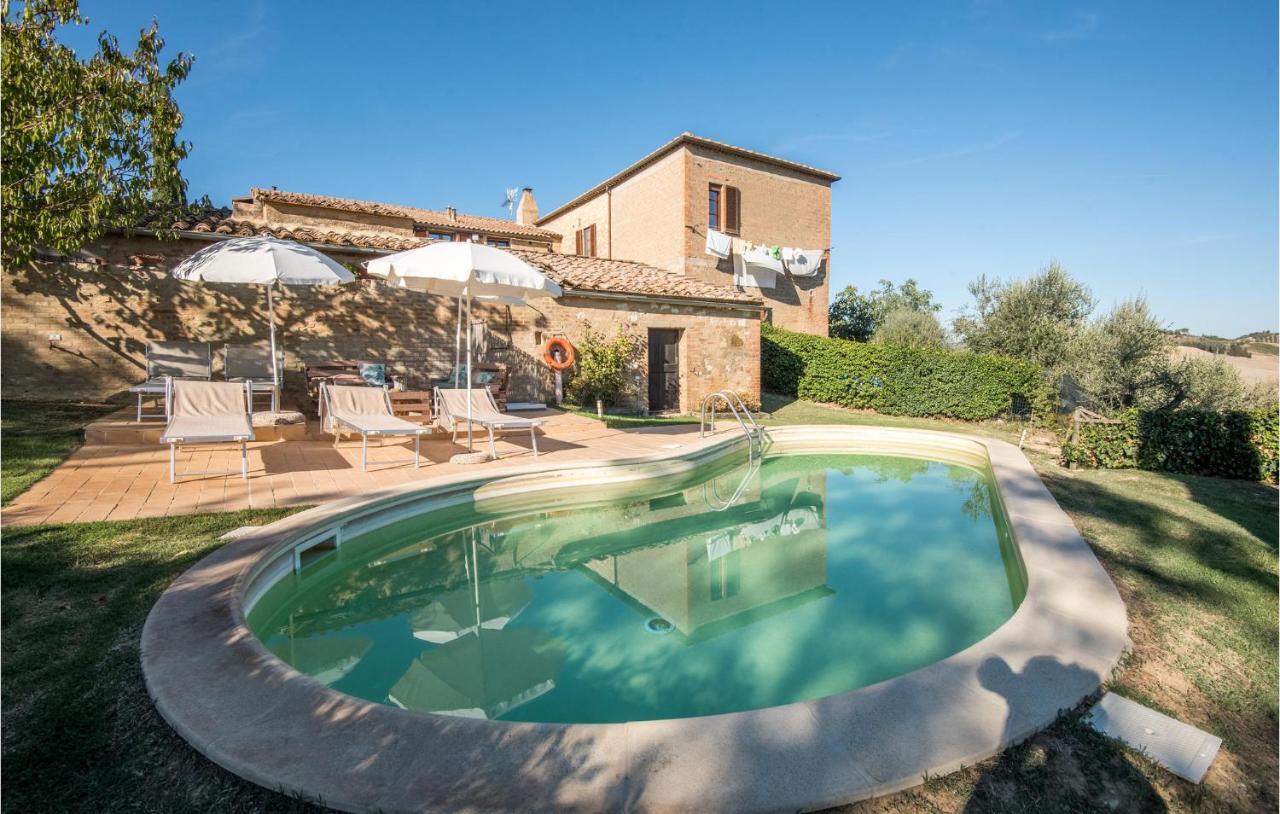 Gorgeous Home In Montalcino With Kitchen Exterior foto
