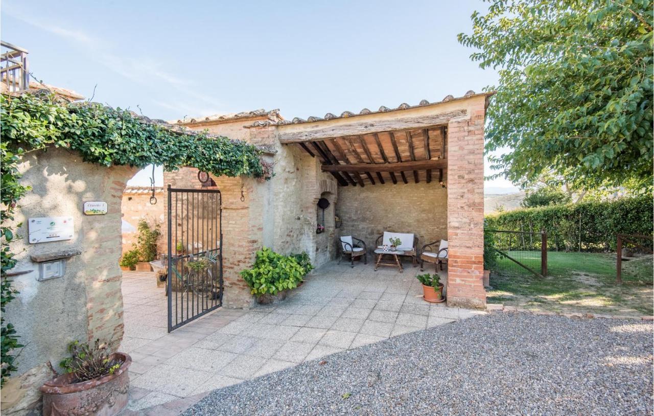 Gorgeous Home In Montalcino With Kitchen Exterior foto